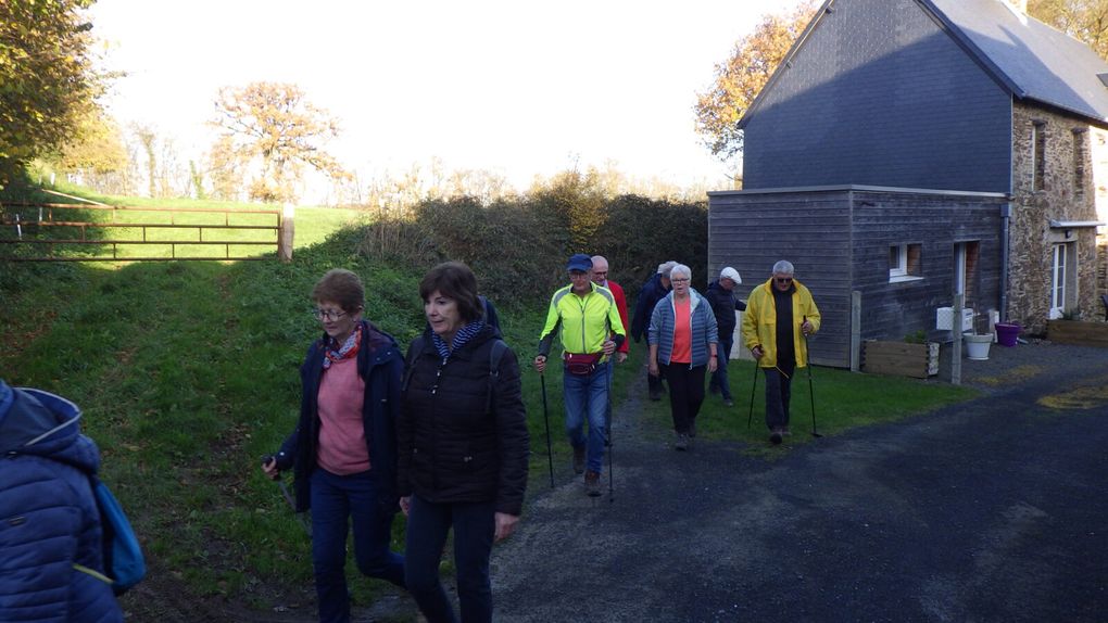 Samedi, 90 marcheurs ont suivi les pas de Thérèse et Alain, lors des deux randonnées organisées par Joie et Santé dans le cadre du Téléthon.