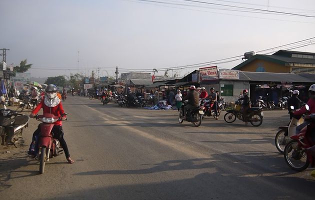 Lundi 30 Mars 2015 – Vietnam à vélo – Un premier col, mais pas celui qu’on attendait