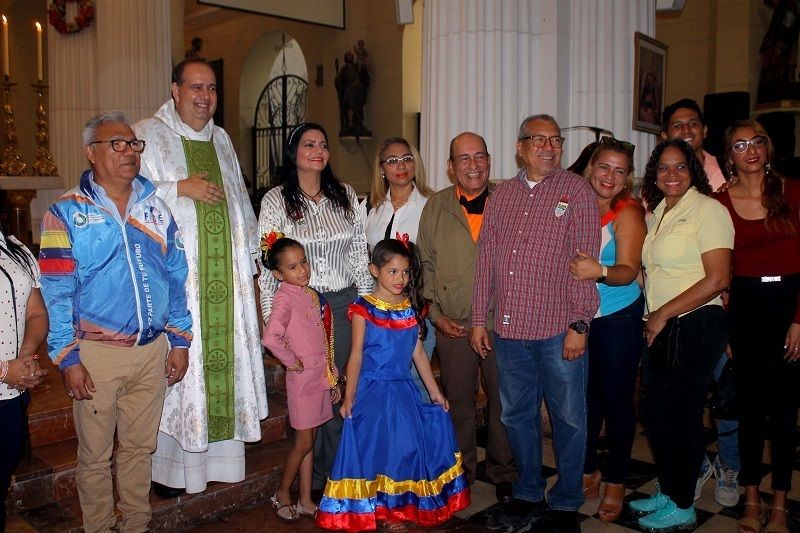 Día Nacional del Maestro se celebró con Misa de Acción de Gracias en la Catedral de Valencia