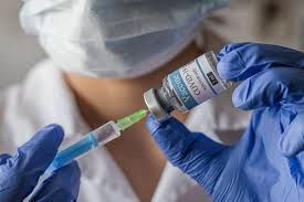 Vaccins : douter, c’est être conspirationniste ?