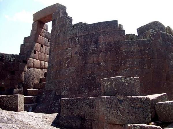Un petit florilège de photographies des endroits et sites que nous avons visités et parcourus : Cusco, Pisac, Machu Picchu, Titicaca.