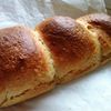 Brioche au yaourt et sucre eau de fleur d'oranger