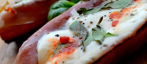 Toasts Au Jambon d'Italie Mozzarella Et Basilic