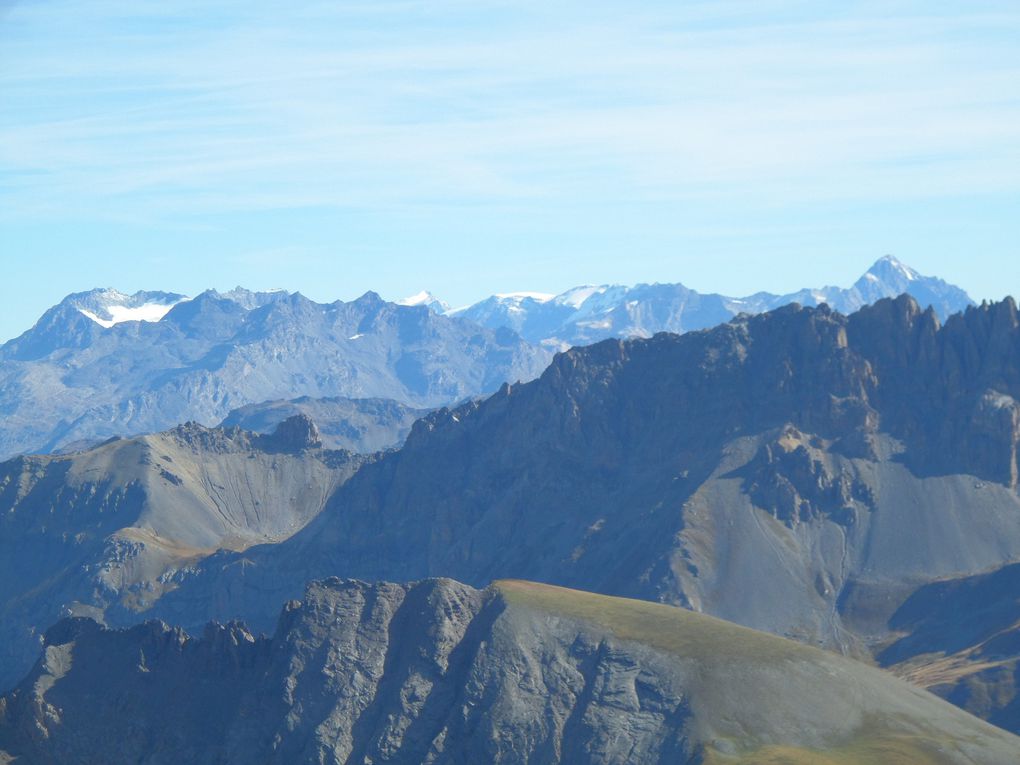 départ de la route du Galibier (2420m) et montée au Pic Blanc du Galibier (2955m) !! superbe vue sur le Mont Blanc et sur la Barre des Ecrins !!