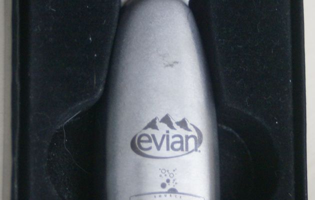 Nouveau limonadier décapsuleur Evian / Badoit