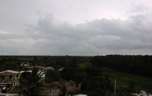 APRES UNE PLUIE EXTRAORDINAIRE, L’ORDINAIRE HESITE TOUJOURS A AFAGNAN