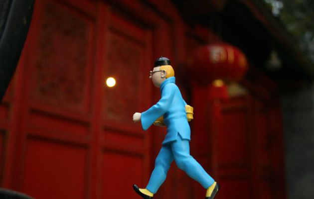Tintin fumera-t-il au Lotus Bleu ?