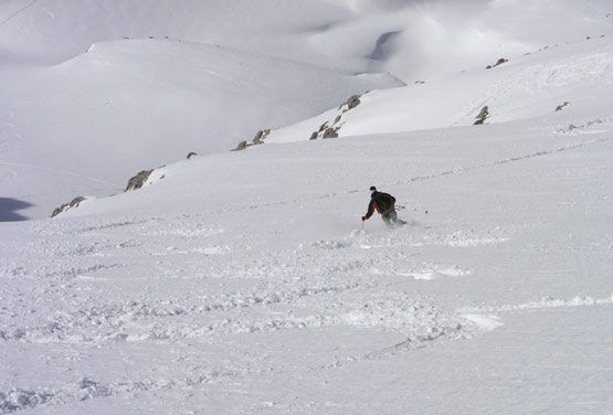 <p><strong>Quelques photos de quelques unes de nos sorties en ski de rando dans les Aravis ou ailleurs.</strong></p>
<p><strong>Avec notamment le grand classique : La Pointe Perc&eacute;e mais aussi Bellacha et bien d'autre.</strong></p>