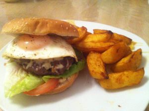 #64 Burger et Potatoes