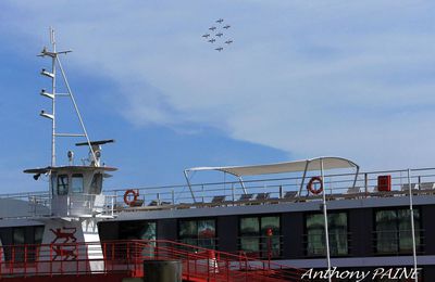 La patrouille de France à Caudebec en Caux , en 2016