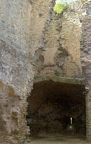 Diaporama château fort et porte fortifiée de Levroux