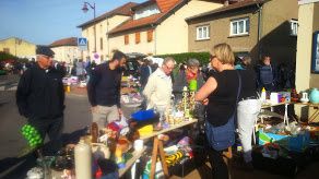 Vide-grenier à Marly