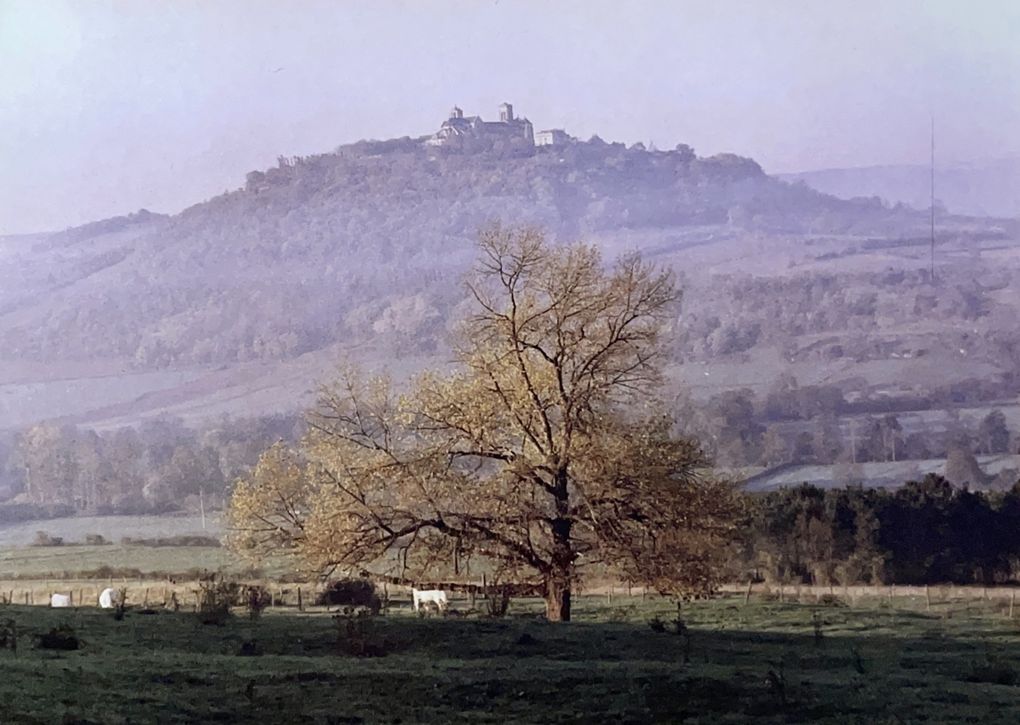 Sortir de Vézelay - @Pierre