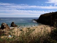 Ici en image, certaines plages parmi les plus belles de l'île...en cette saison toutes ont le charme du vide et du silence et vous rendent l'énergie du bien-être...La plage "des Vieilles", la plage des "Sabias", la plage de "Ker Daniau" ou "Belle Maison", la merveilleuse plage des "Soux" et j'en passe tant d'autres que nous avons pudiquement visité. 