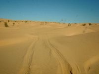 Le désert en 4 x 4 est une histoire de traces...