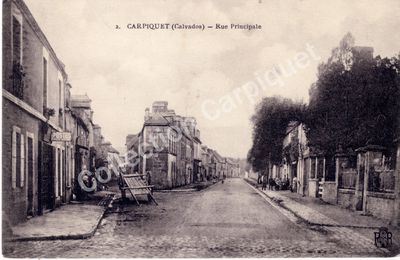 2. Carpiquet (Calvados) - Rue Principale