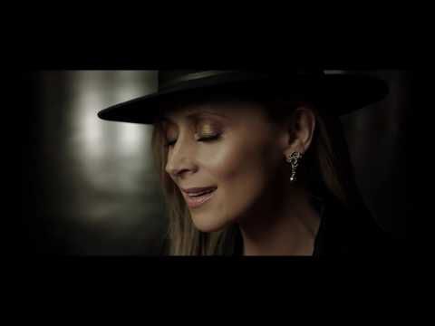 Lara Fabian - PAR AMOUR; Lyrics, Paroles, Traduction, (Official Video) | Worldzik