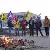 Retraites : une trentaine de manifestants bloquent Véolia à Quimper