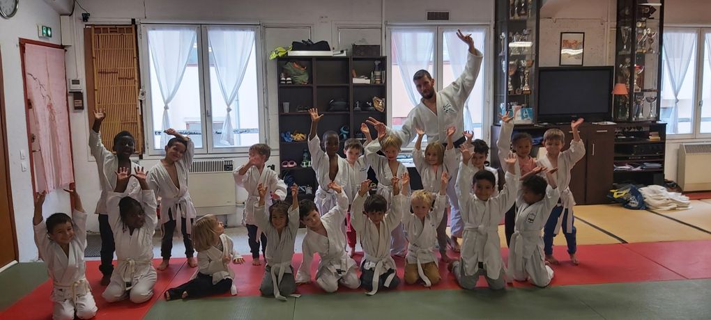 Mercredi 20 sept... 1er cours Eveil Judo... voila les photos !j