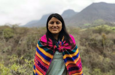 Pérou : Ysabel Calderón, la « Gardienne des abeilles indigènes », sera récompensée lors de la COP16