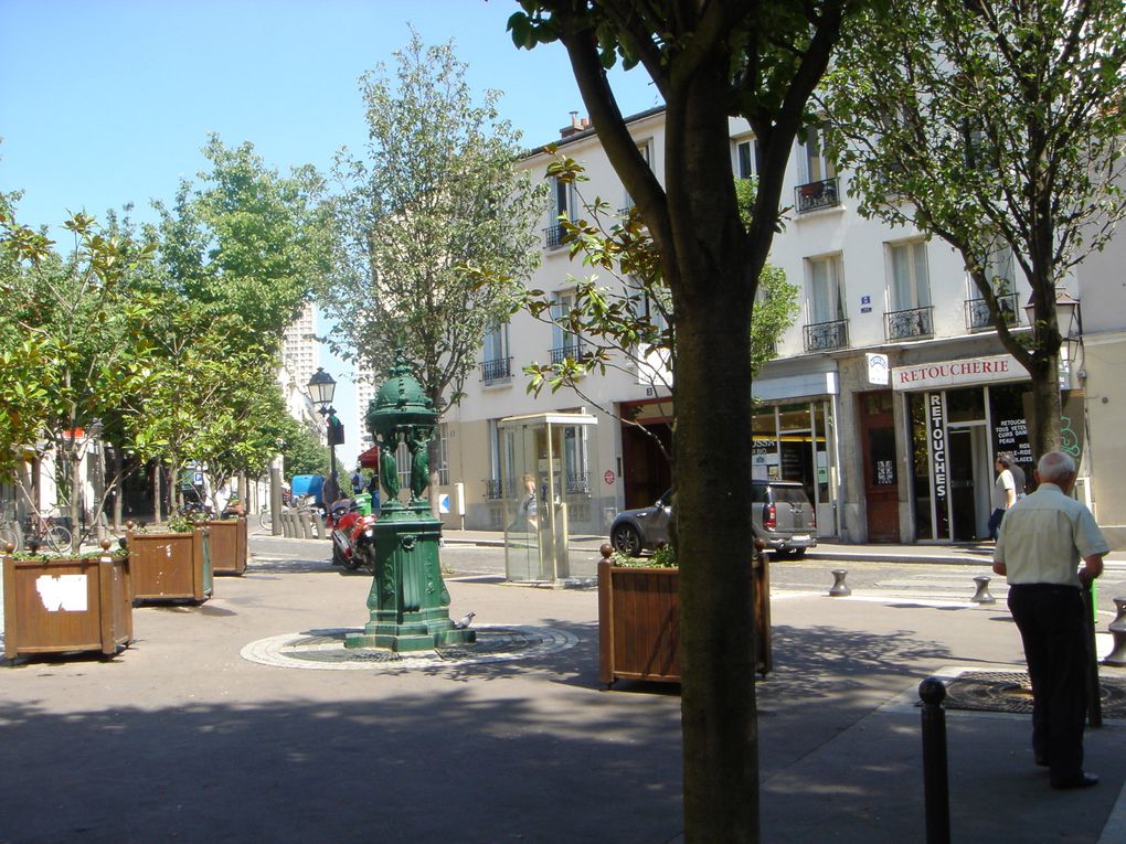 Vendredi 4 juin 2010, promenade dans le quartier de la Butte commentée par un des élèves Copilotes