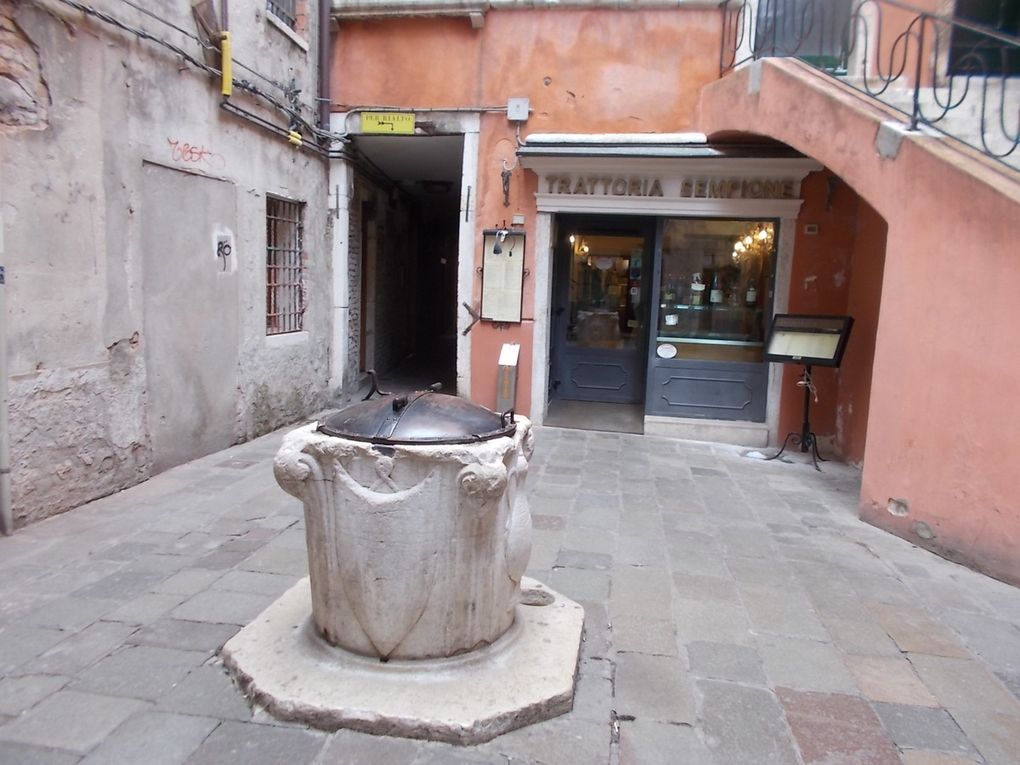 le dernier jour à Herceg novi (tempête ) la riviera croate, Venise et tout son charme, et retour en France  par le tunnel du Mont Blanc.