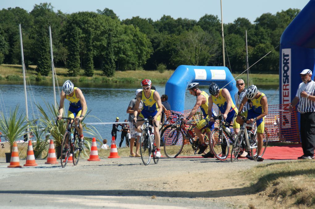 Si les triathlètes ont répondu présent, le soleil lui était au rendez-vous...