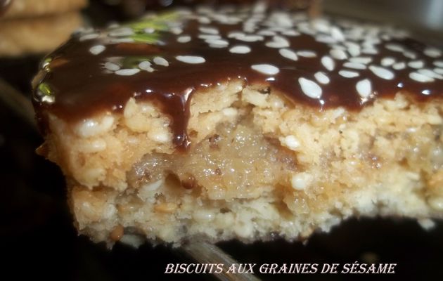 Biscuits aux graines de sésame fourrés à la crème