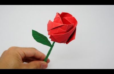 Origami: rosa con tallo