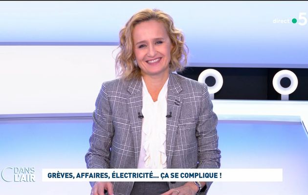 Caroline Roux C Dans l'Air France 5 le 01.12.2022