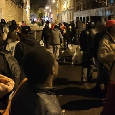 On dit : Il n’y a pas assez d’argent pour accueillir tant d’exilés ! Il y en a pour rendre plus opérante l’arme nucléaire de dissuasion 