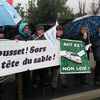 Un comité anti-LGV pour accueillir Alain Rousset pour ses voeux à la Cité de l'Océan à Biarritz