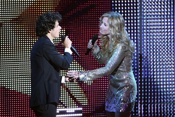 Vos chanteurs préférés, avec Michaël Grégorio (France 2).