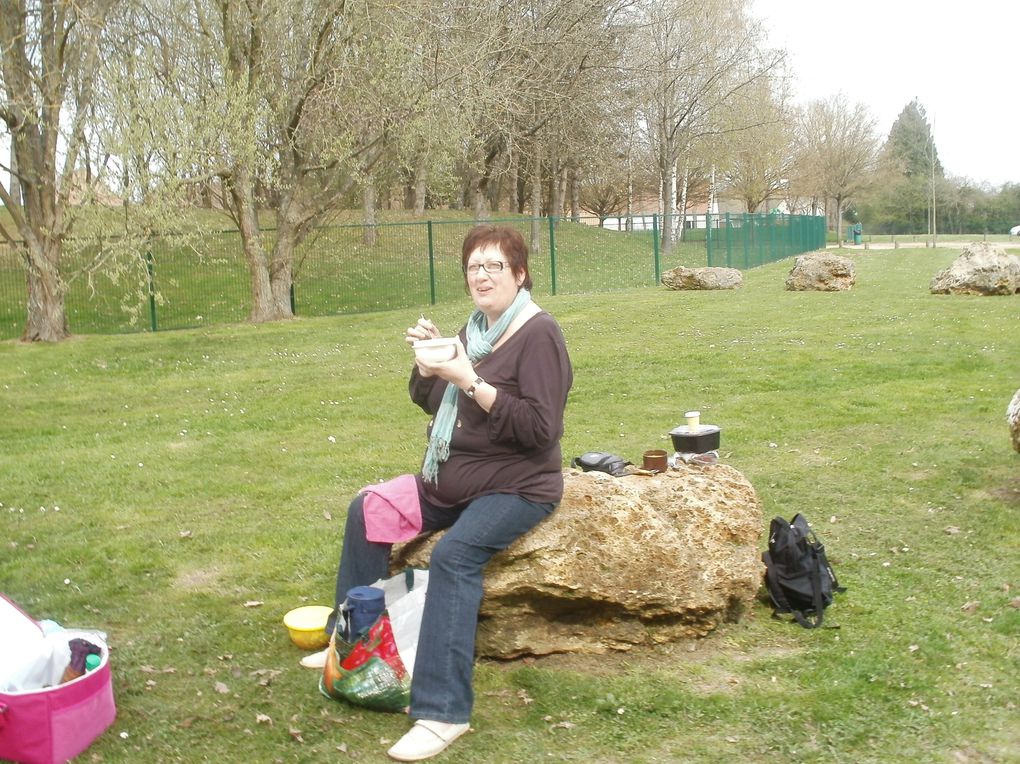 SORTIE DANS LES YVELINES LE 26/03/2011
JACQUELINE, NADEGE, SYLVIE, DOMINIQUE, FLORENCE, VALERIE, LAURINE, ISABELLE, VALERIE ET SOPHIE. Quelle superbe journée !!!