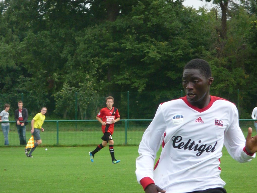 Suite et fin des photos du match contre Rennes.
Merci à tous