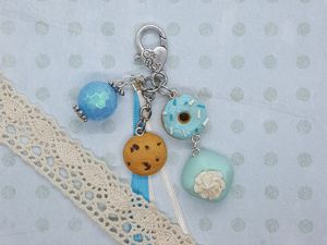 Porte clé - bijou de sac cookie bonbon bleu donuts bleu