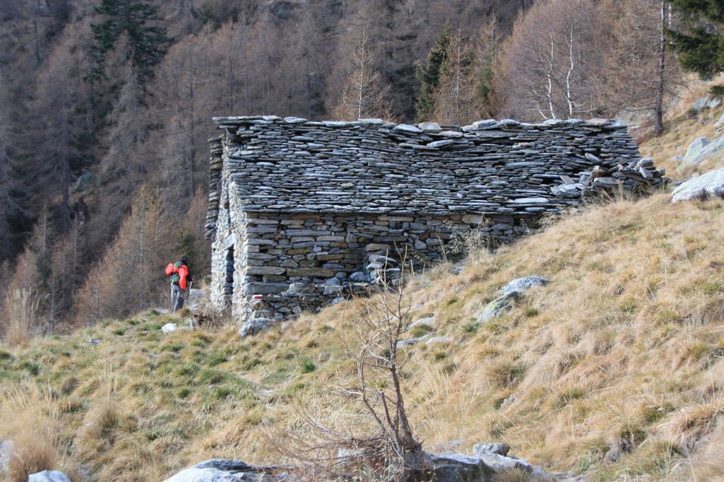 Album fotografico dell'escursione alla capanna Albagno partendo dai monti di Bedretto, sopra Gorduno.