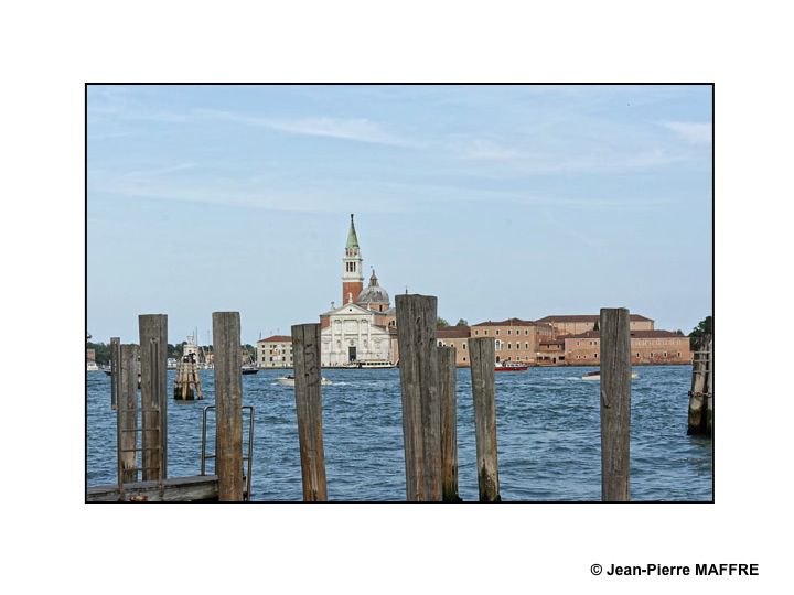 Flâner dans Venise, une occasion de sortir des sentiers battus et de photographier des aspects insolites de cette ville.