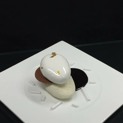 Dessert Pic Marsal , création de Laurent Allereau  chef Pâtissier des Palaces et des Palais 