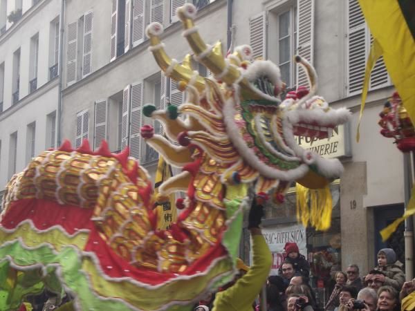 <em>Le 05 f&eacute;vrier 2006 d&eacute;fil&eacute; du nouvel an chinois &agrave; Paris</em>