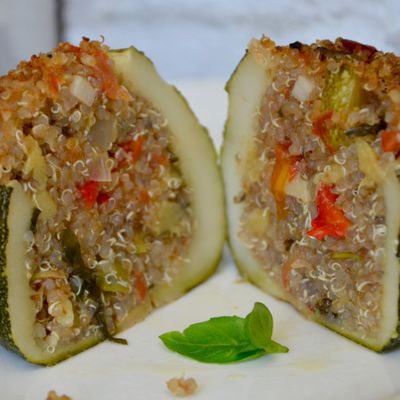 Courgettes farcies au quinoa et aux légumes