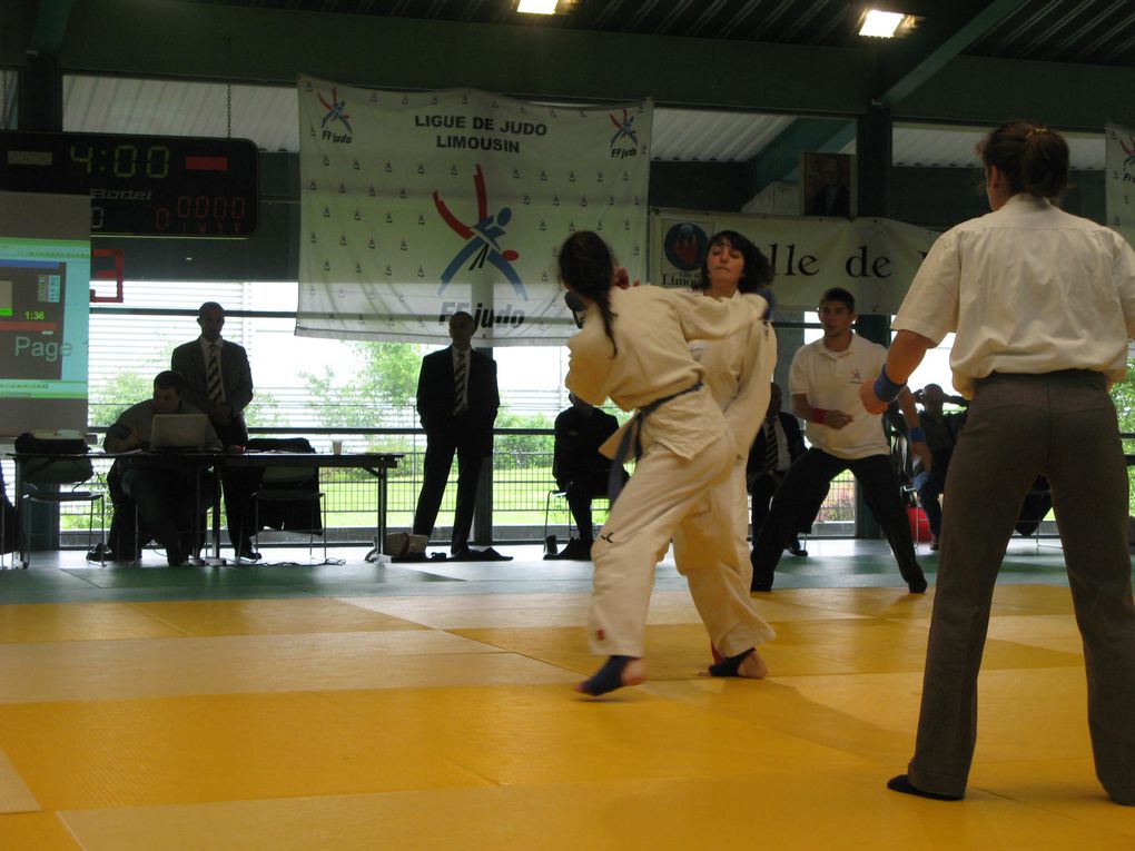 Compétition figthing jujitsu Région Limoges 2010 (le JSR bien représenté)