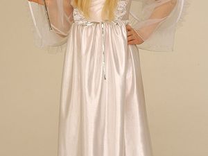 Déguisement enfant princesse, déguisement blanche neige, costume d'ange... Plein de costumes mignons pour les filles.