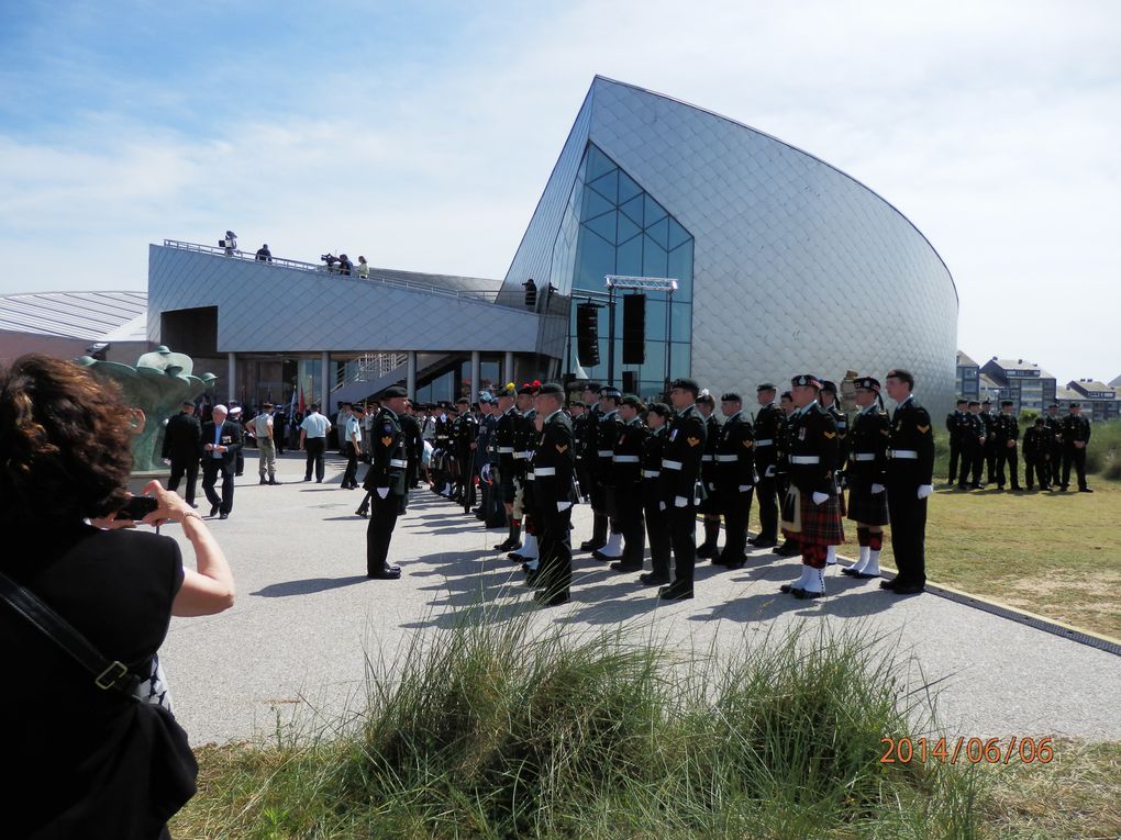 voici le reportage photos transmis par notre ami Jean-Claude du D-Day à Courceulles un grand merci pour ce reportage.