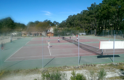 Tennis à Lacanau