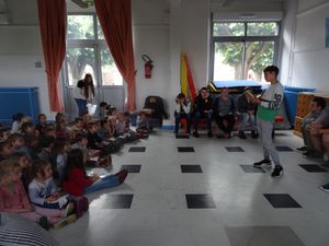 Dernière lecture des collégiens avant les vacances!