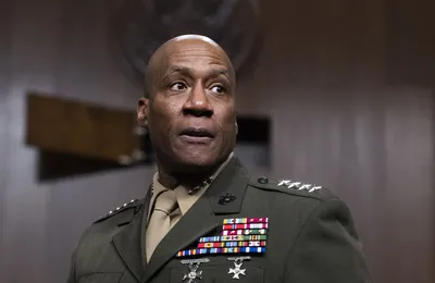 Un général étatsunien de première importance rencontre un présumé criminel de guerre en Libye (The Intercept)