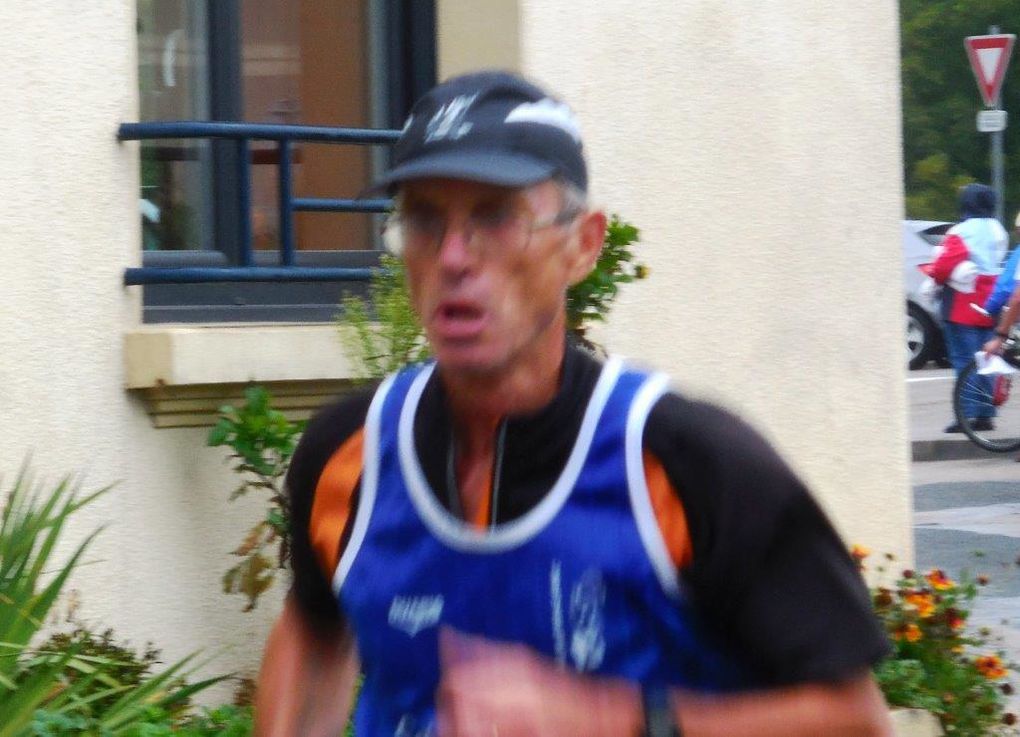 Les coureurs à l'arrivée, la fatigue est visible sur les visages