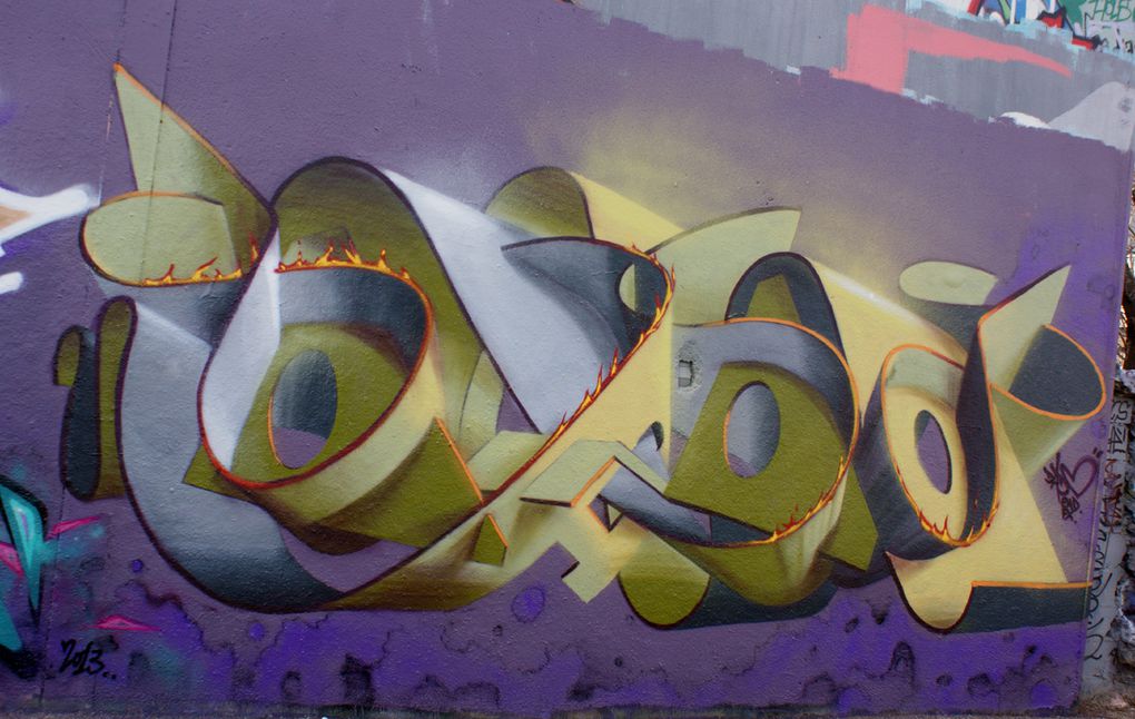 Album - Graffitis-IVRY-sur-Seine-Tom-015