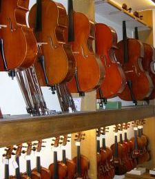 Yan Ullern, violons, violoncelles...
